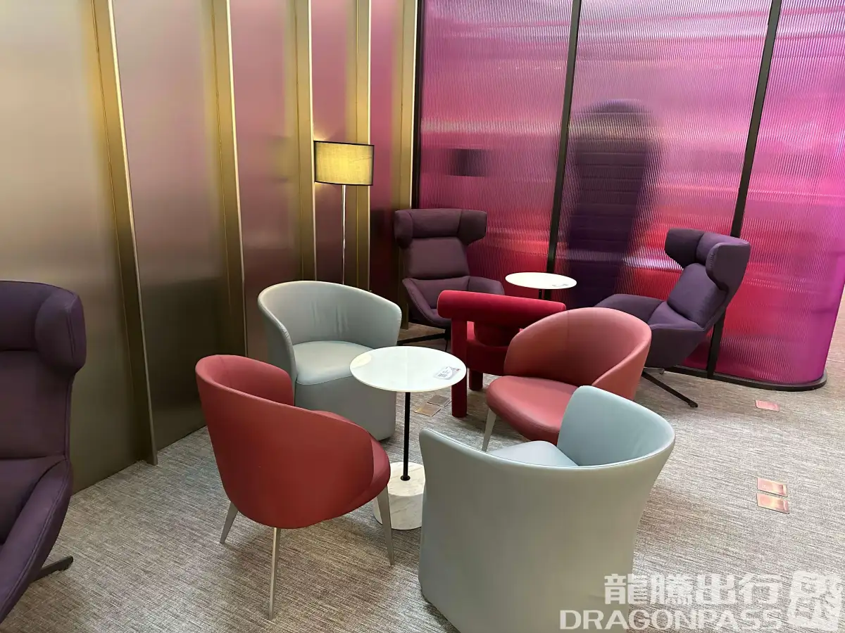 Beijing Capital V6 Lounge (T2 Domestic) – photos 8