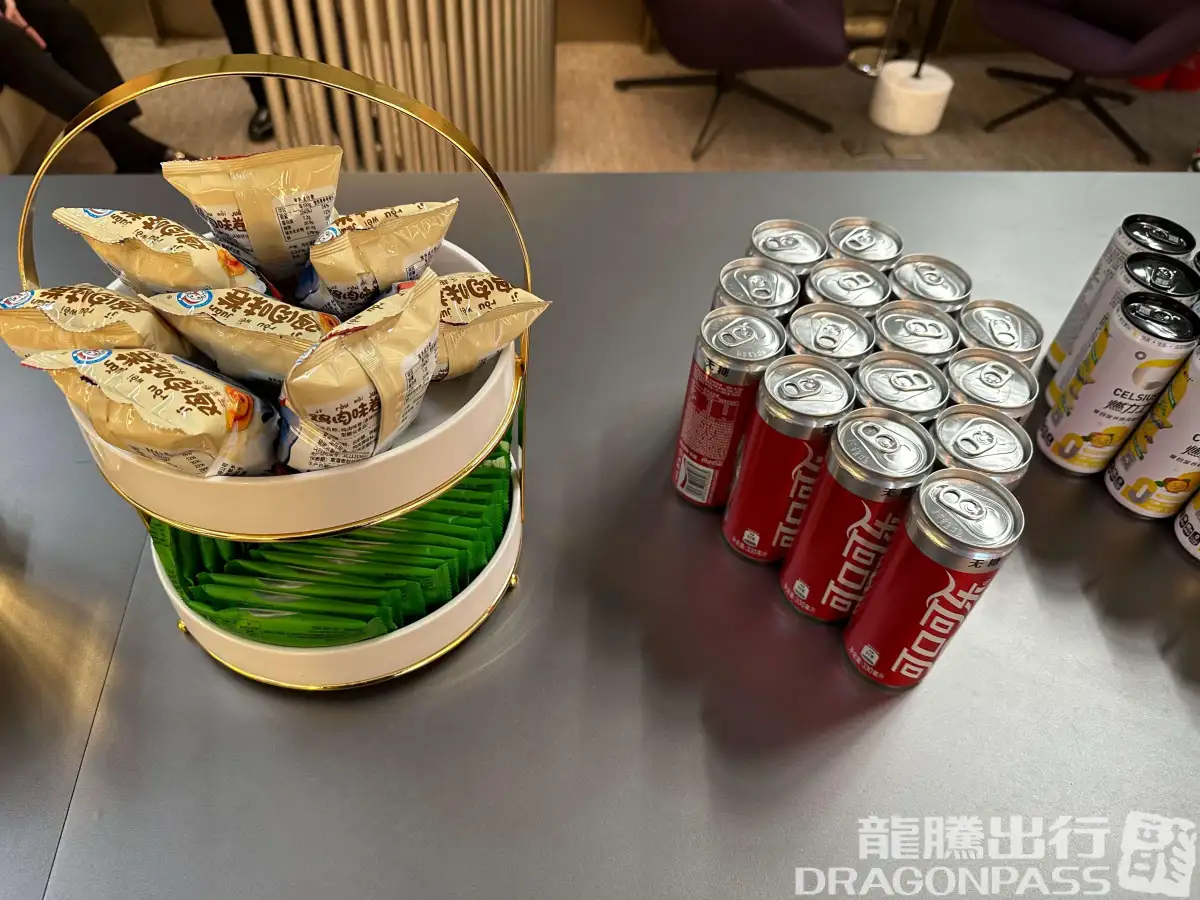 Beijing Capital V6 Lounge (T2 Domestic) – photos 12