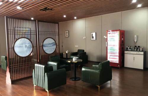 lzxz金色商旅VIP厅