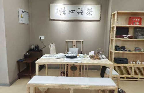 air-6851684尊冠享优行休息室