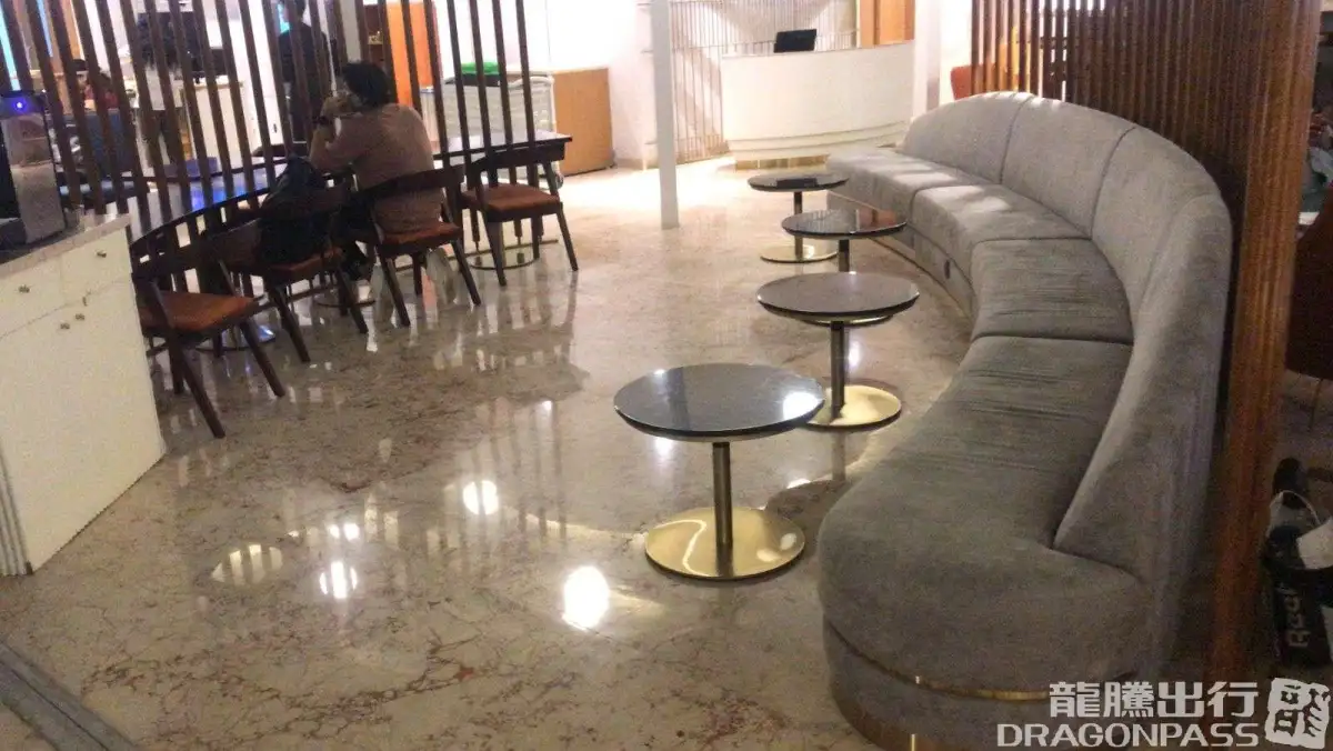 Travel Club Lounge – photos 6