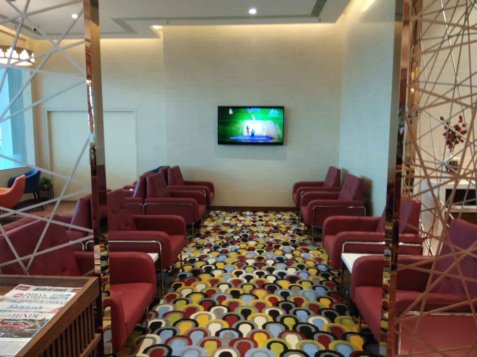 TFS Travel Club Lounge atmosphere, image 6