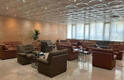 LXRPearl Lounge (Domestic)