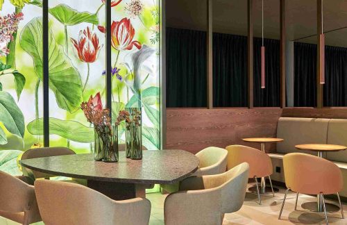 AMSAspire Lounge (No.41) T2