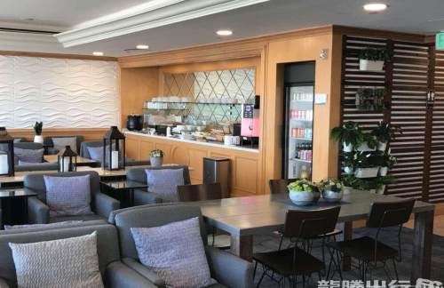 SFOChina Airlines Dynasty Lounge 