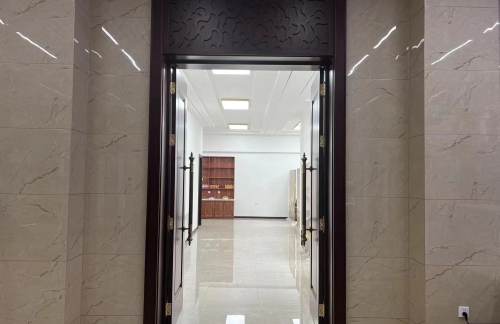 BT2商务座候车室