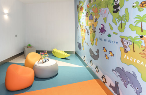 MADSaLa Puerta de Alcala Lounge (T2)