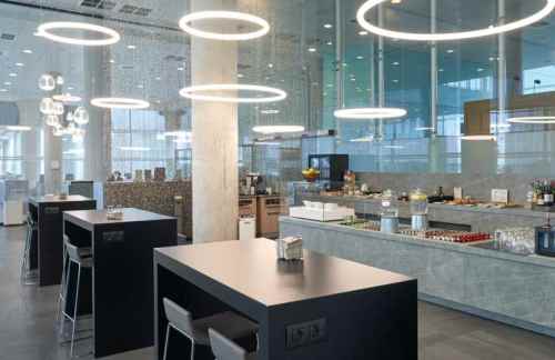 BCNColomer Lounge (T1)