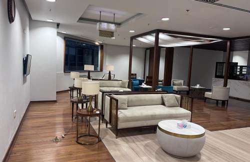ISBDomestic Cip Lounge