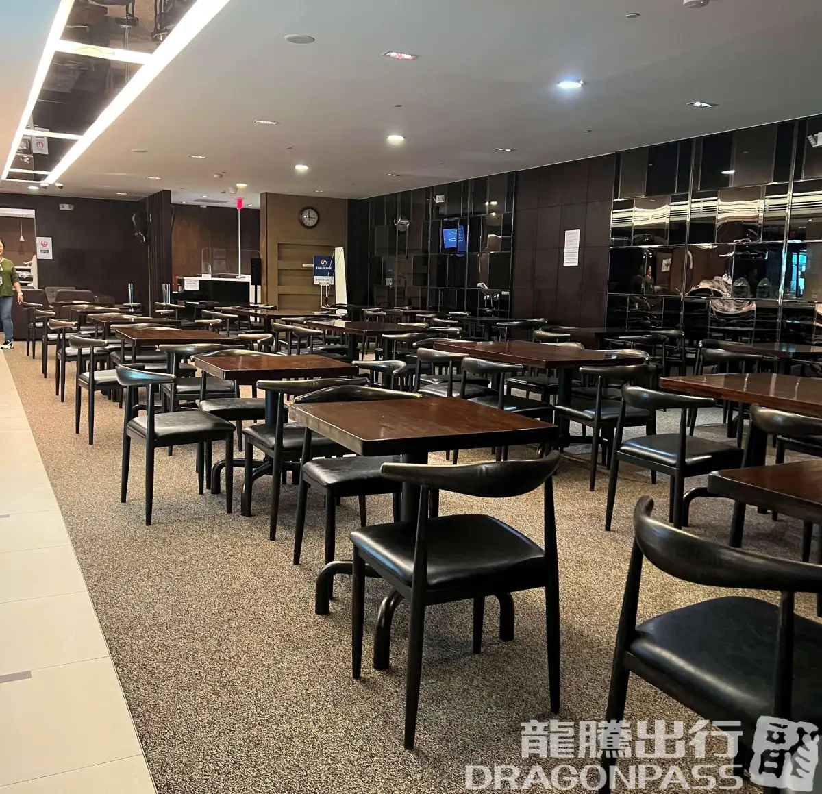 Sagan Bisita VIP Lounge – photos 2