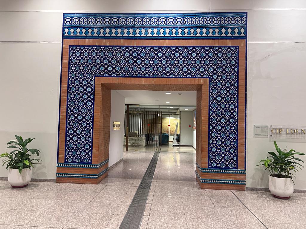 Domestic CIP Lounge atmosphere, image 6