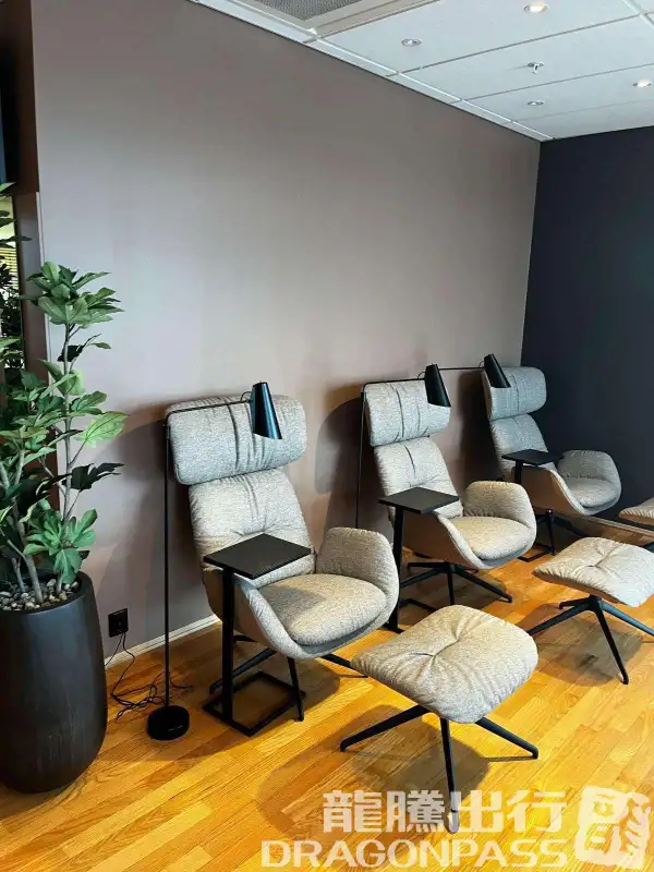 OSL Lounge (International Area) – photos 4