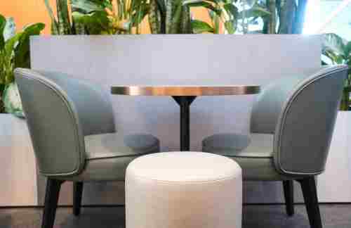 YULDesjardins / Plaza Premium Lounge US Temp Lounge