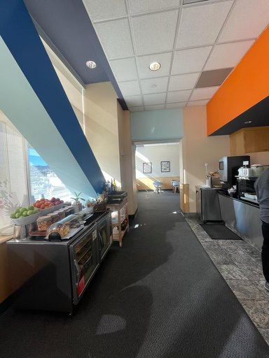 SFOGolden Gate Lounge