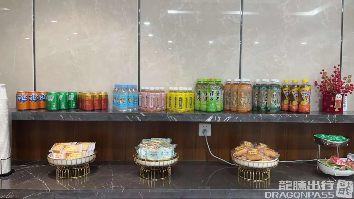 First Class Lounge – photos 6