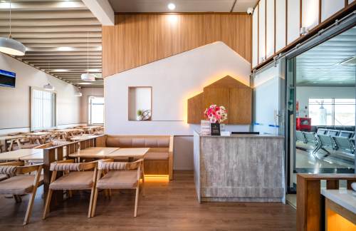 PXUSH Premium Lounge Pleiku