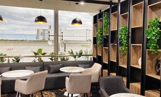 HREBlueberry Premium Lounge