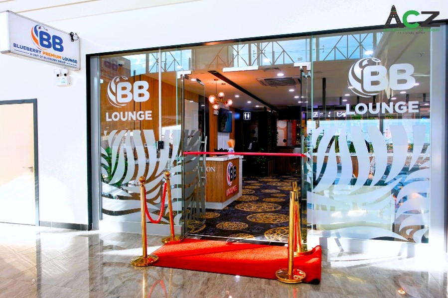 Blueberry Premium Lounge atmosphere, image 3