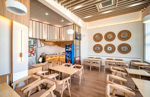 PXUSH Premium Lounge Pleiku