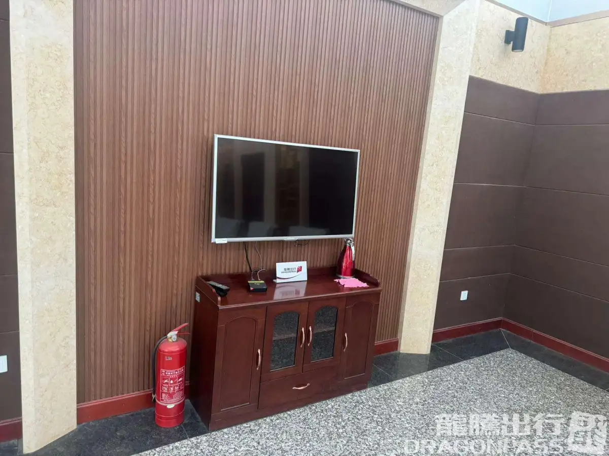 First Class Lounge – photos 5