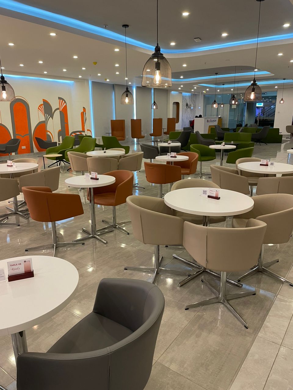 Pearl Lounge at HRE