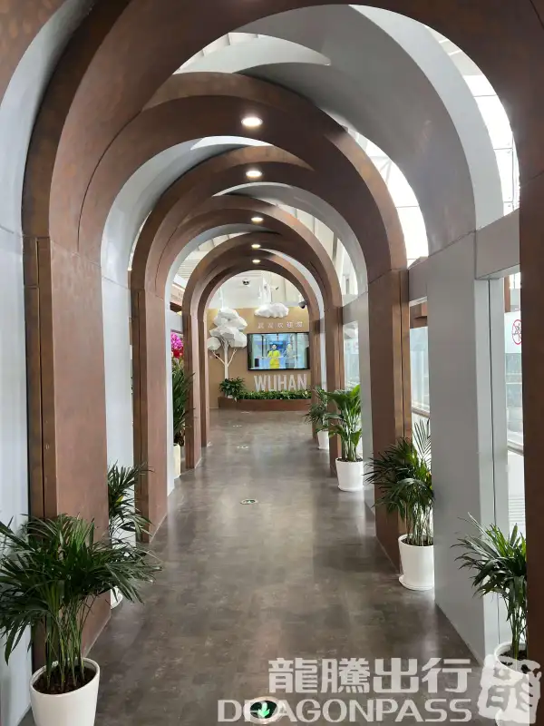 V18 VIP lounge (T2 domestic) – photos 4