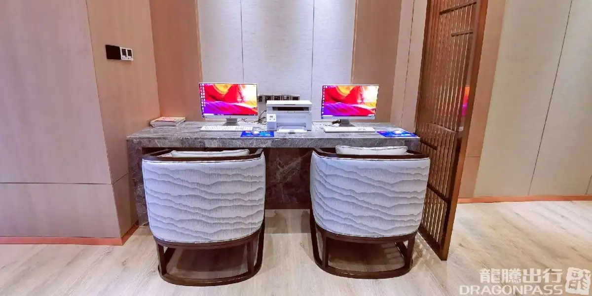 First Class Lounge No.1 – photos 3
