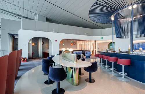 ICNOneworld Lounge (*Restrictions apply)