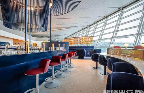 ICNOneworld Lounge (*Restrictions apply)