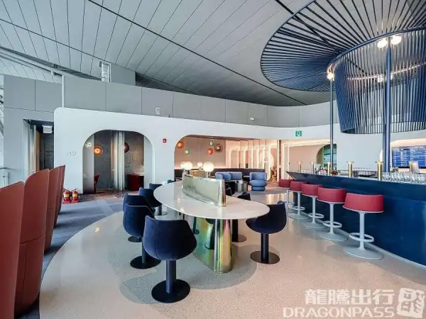 Oneworld Lounge (*Restrictions apply) – photos 5