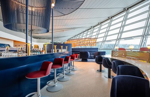 ICNOneworld Lounge (*Restrictions apply)