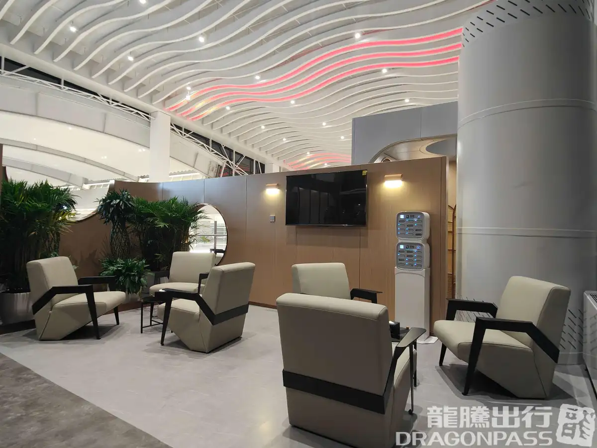 V16 VIP lounge (T2 domestic) – photos 2