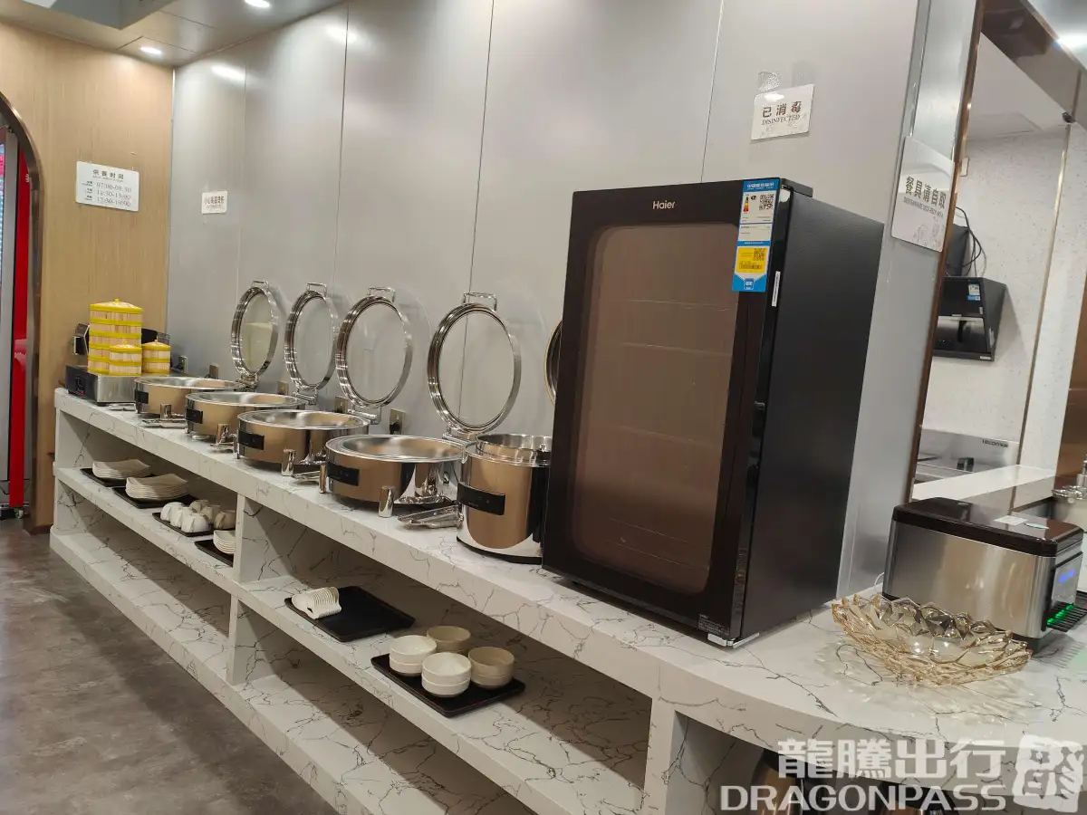 V16 VIP lounge (T2 domestic) – photos 3