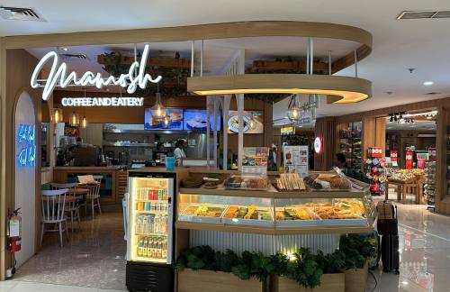 登巴萨伍拉·赖国际机场Mamosh