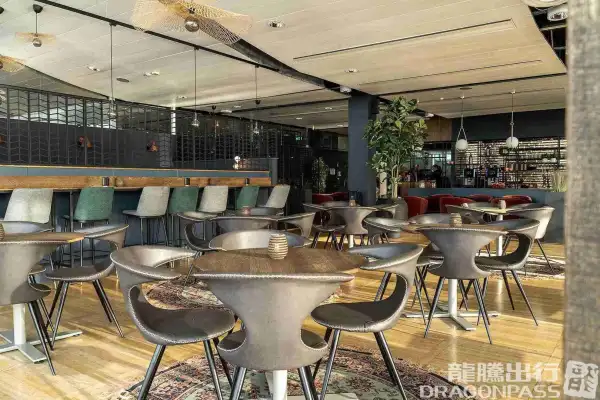 The Lounge by Menzies Aviation – photos 4