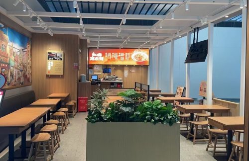 襄阳东站遇见小面