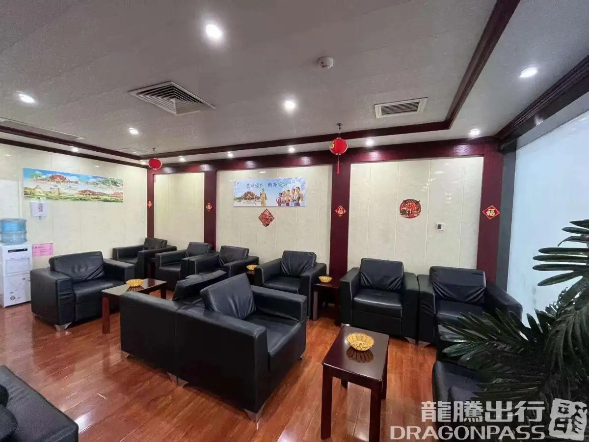 First Class Lounge – photos 3
