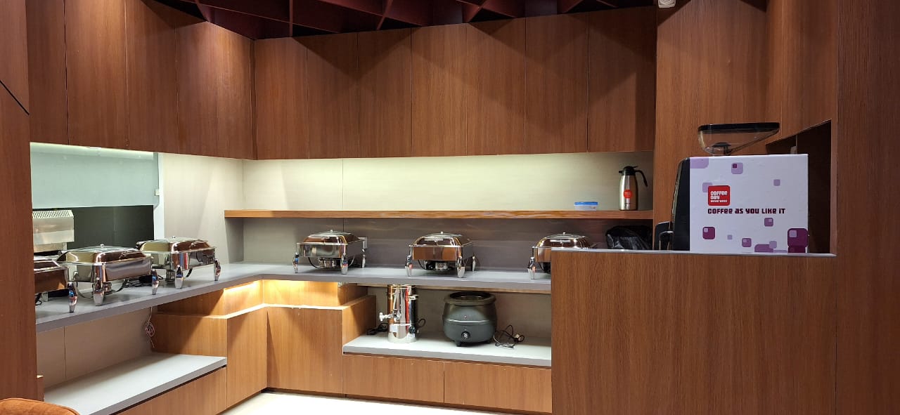 The Airr Lounge atmosphere, image 3