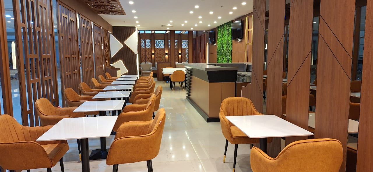 The Airr Lounge atmosphere, image 2