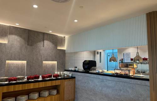 BKITravel Club Lounge and Bar