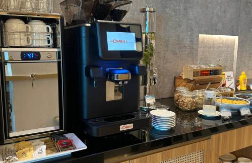 BKITravel Club Lounge and Bar