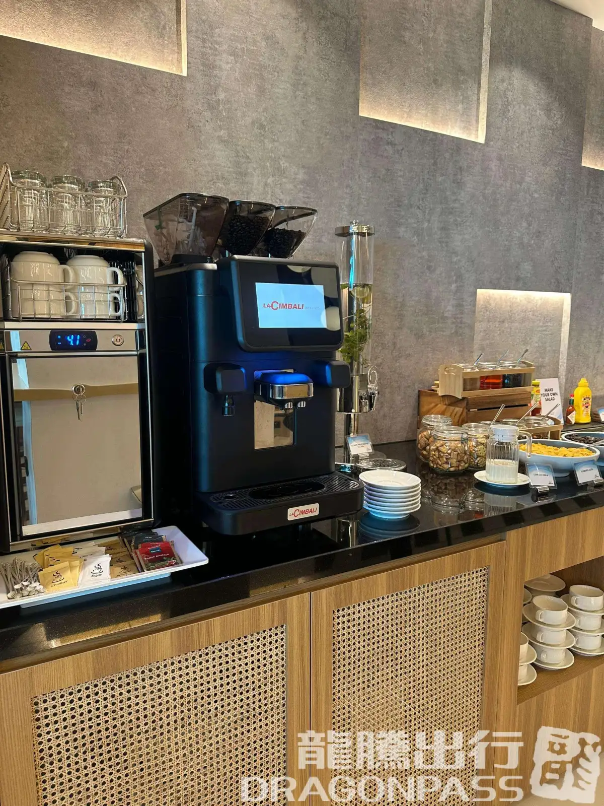 Travel Club Lounge and Bar – photos 14