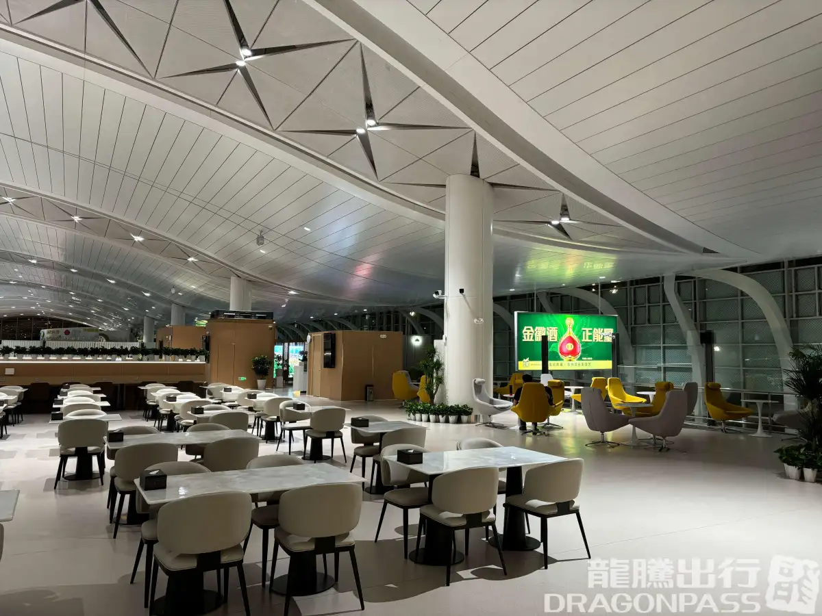 First Class Lounge – photos 5