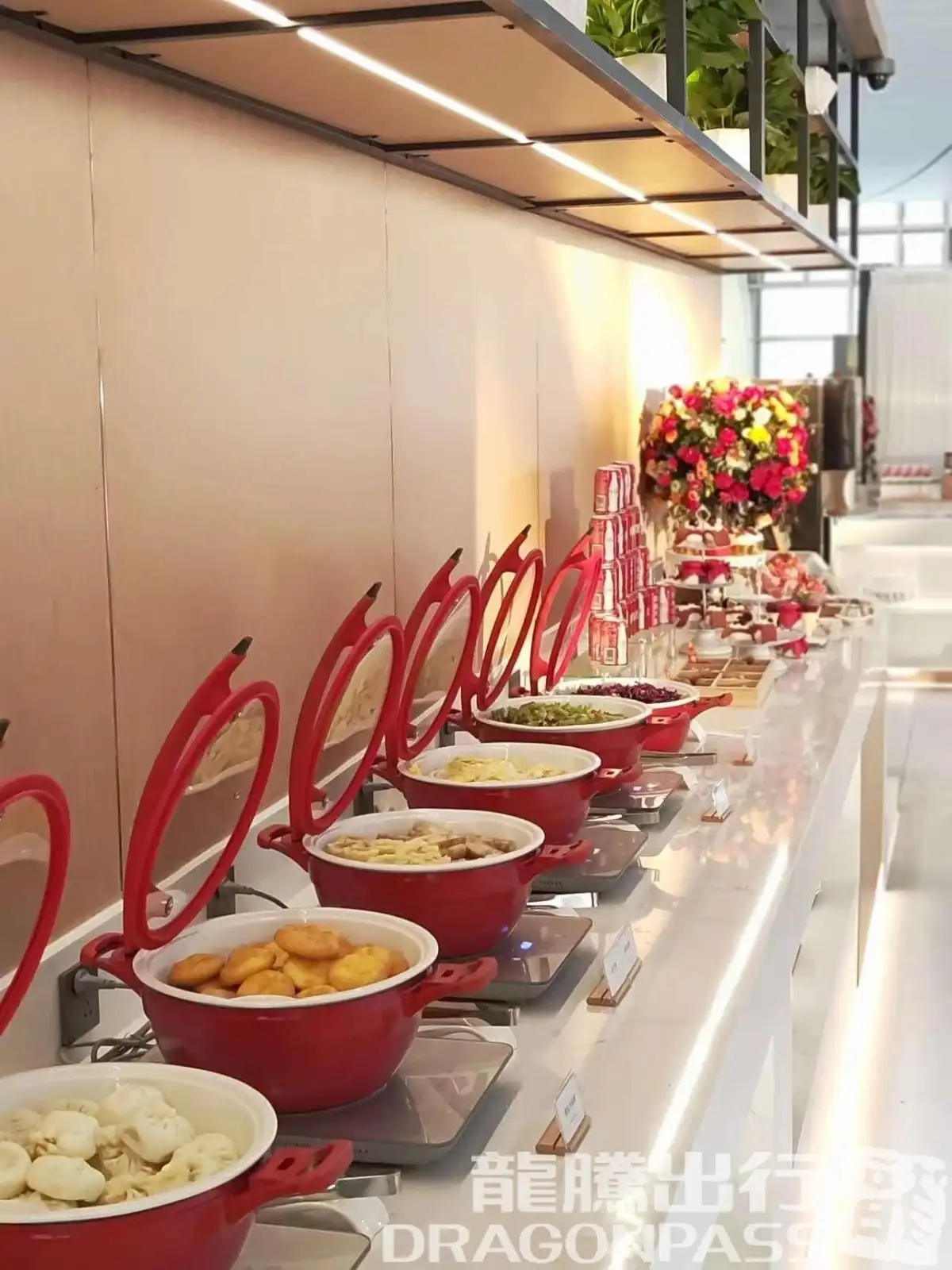 First Class Lounge – photos 9