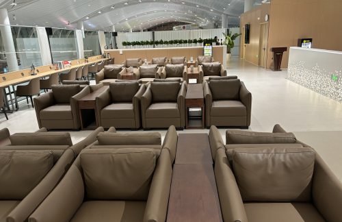 INC塞上行嘉宾休息室 (T3国内)