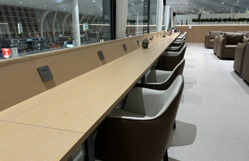 INC塞上行嘉宾休息室 (T3国内)