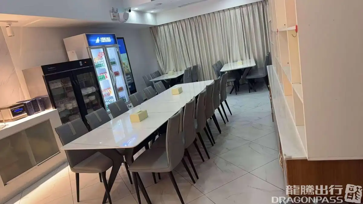 South Airlines First Class and Business Class Pearl Member Lounge (T2 Domestic) – photos 8