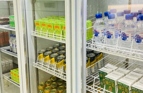 ZUH南航头等舱公务舱明珠会员休息室