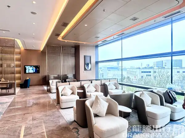 First Class Lounge (N0.3) – photos 2