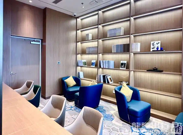 First Class Lounge (N0.3) – photos 5